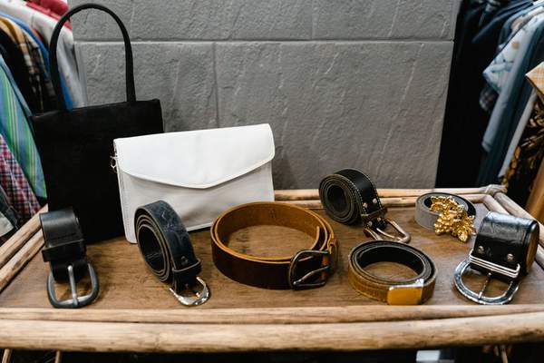 wide belt vs skinny belt